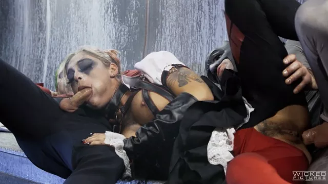 Batman And The Joker Fuck Harley Hard